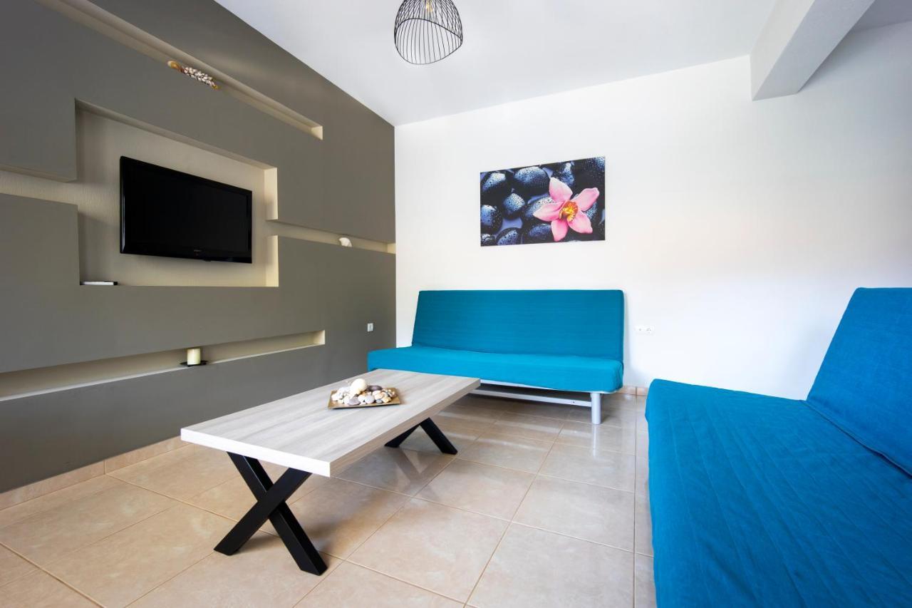Onites Elegant Suites Skala Potamias Exterior foto